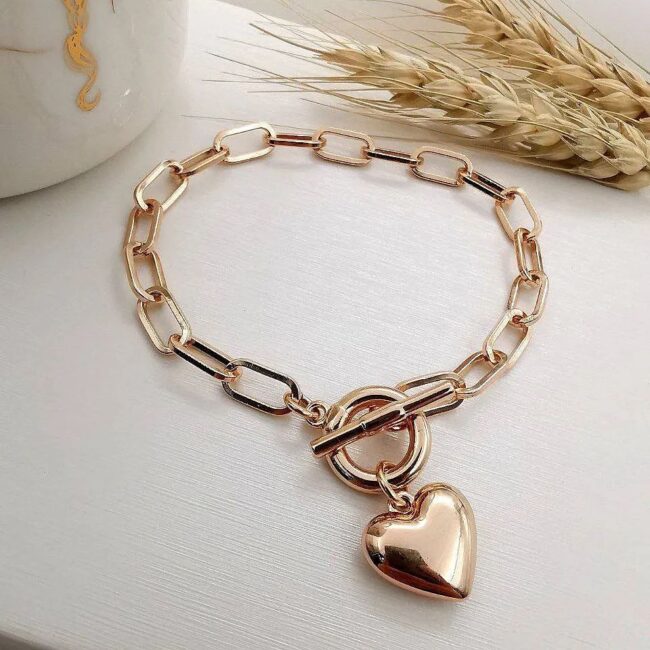 Heart pendant bracelet