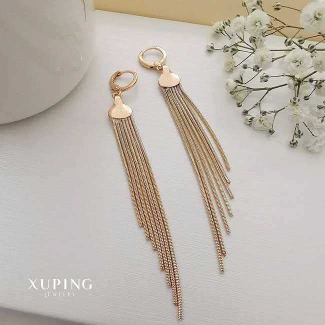 Hanging chain earrings