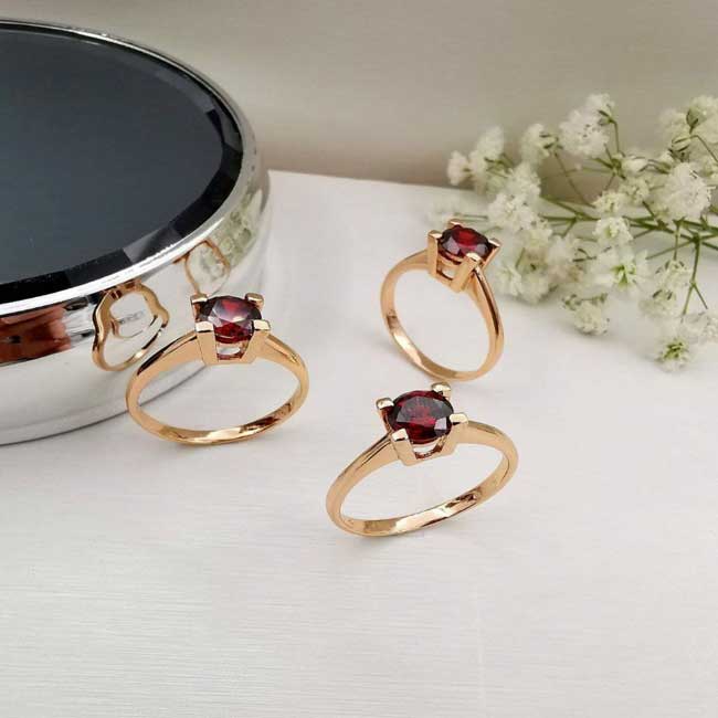 Red gem ring